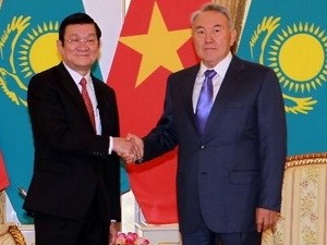  President’s visit to Kazakhstan deepens ties with traditional friends  - ảnh 1